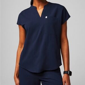 Fabletics navy scrub set